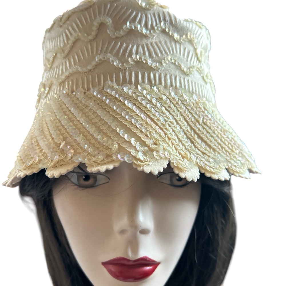 Vintage Glenover sequin cloche hat cream small